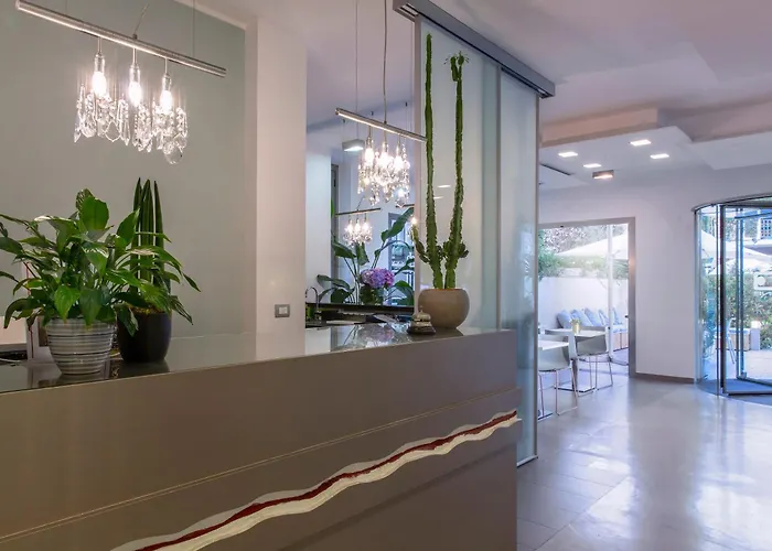 The One - Designed For Adults - Pet Lovers Hotel