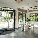 The One - Designed For Adults - Pet Lovers 호텔