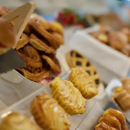 The One - Designed For Adults - Pet Lovers 4* 里乔内