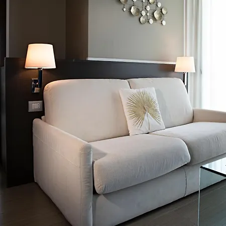 The One - Designed For Adults - Pet Lovers 4* 里乔内