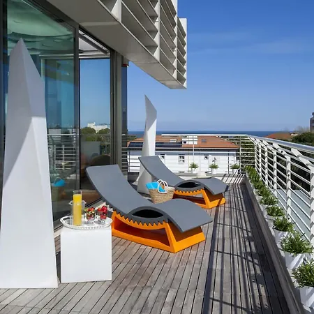 The One - Designed For Adults - Pet Lovers 4*