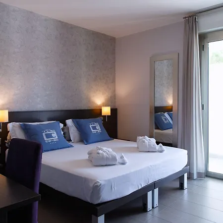 The One - Designed For Adults - Pet Lovers 里乔内