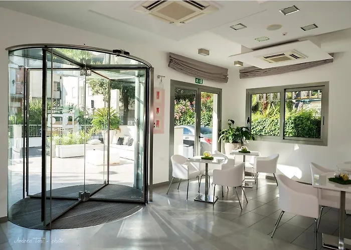 The One - Designed For Adults - Pet Lovers Hotel